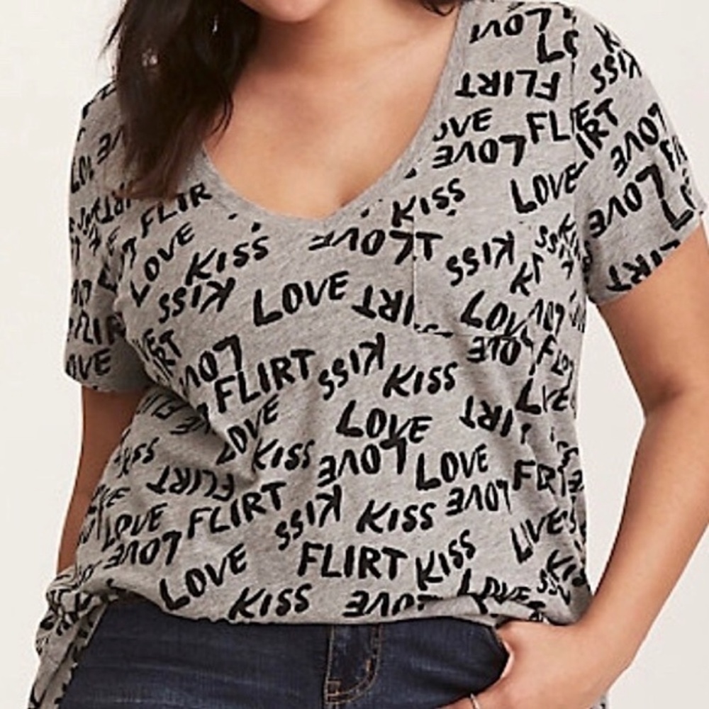 Cute NWOT Torrid V-Neck Classic Fit Graphic Tee, 0